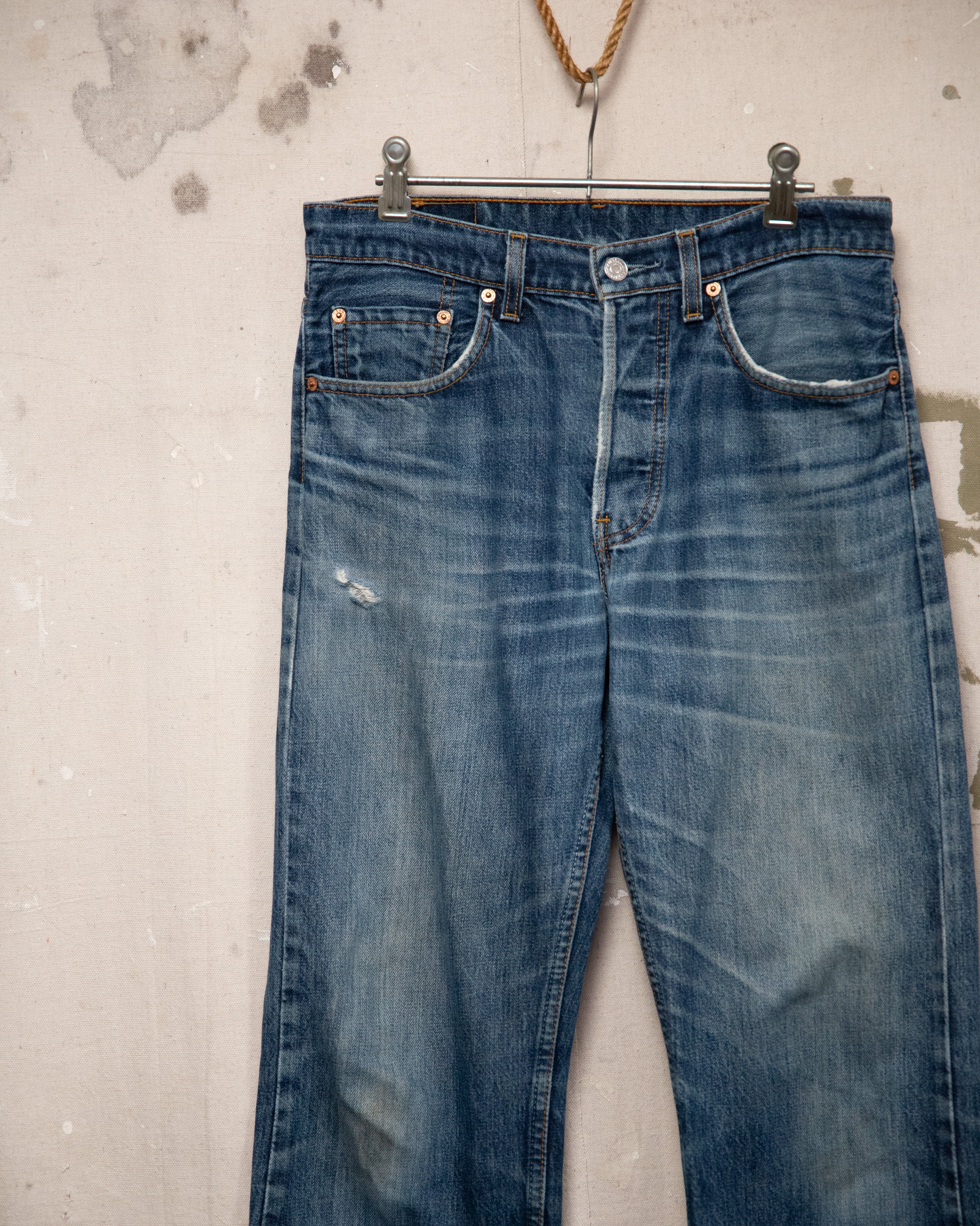 Well Worn Levis 502 - 30