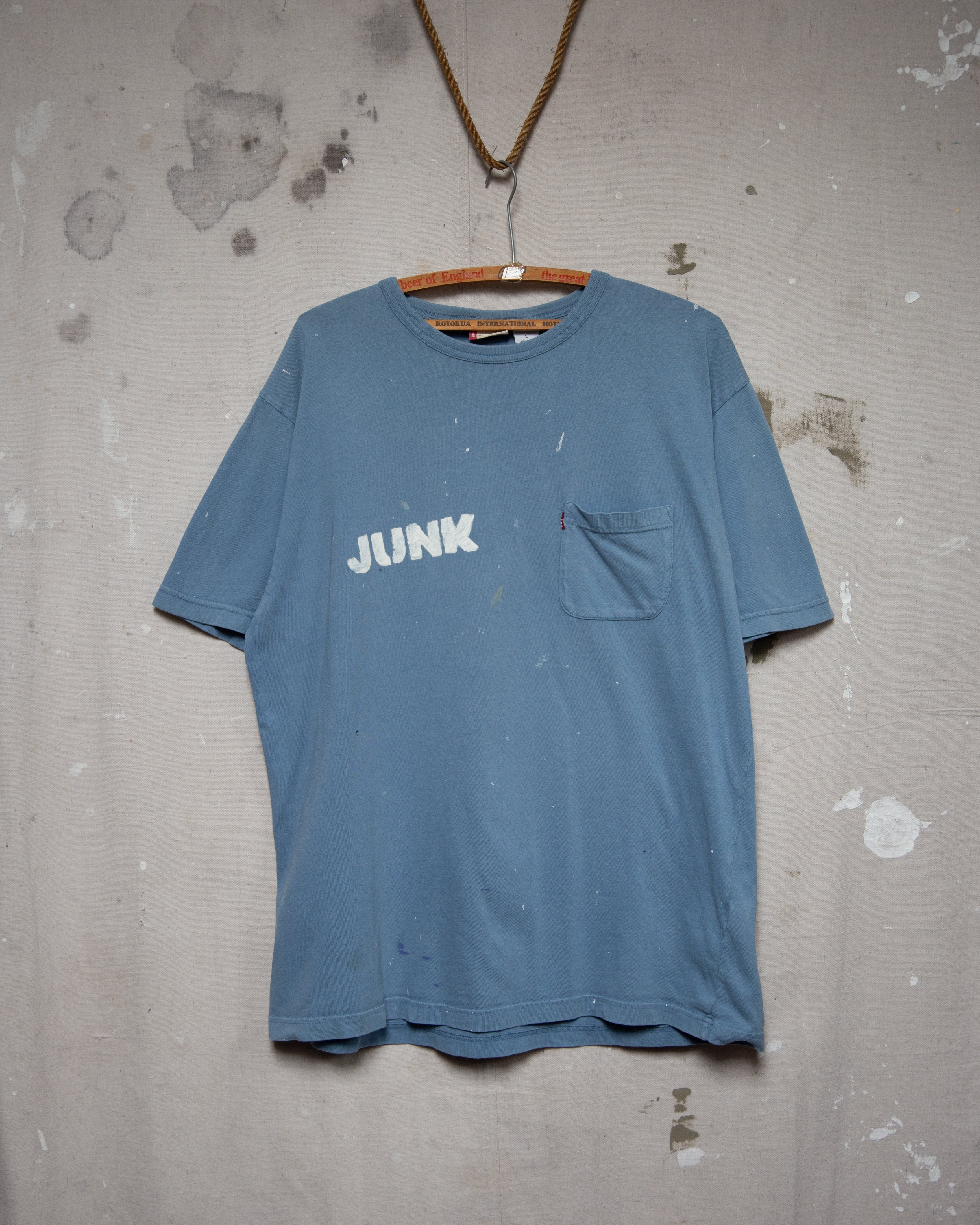 Junk Levis Pocket Tee - L