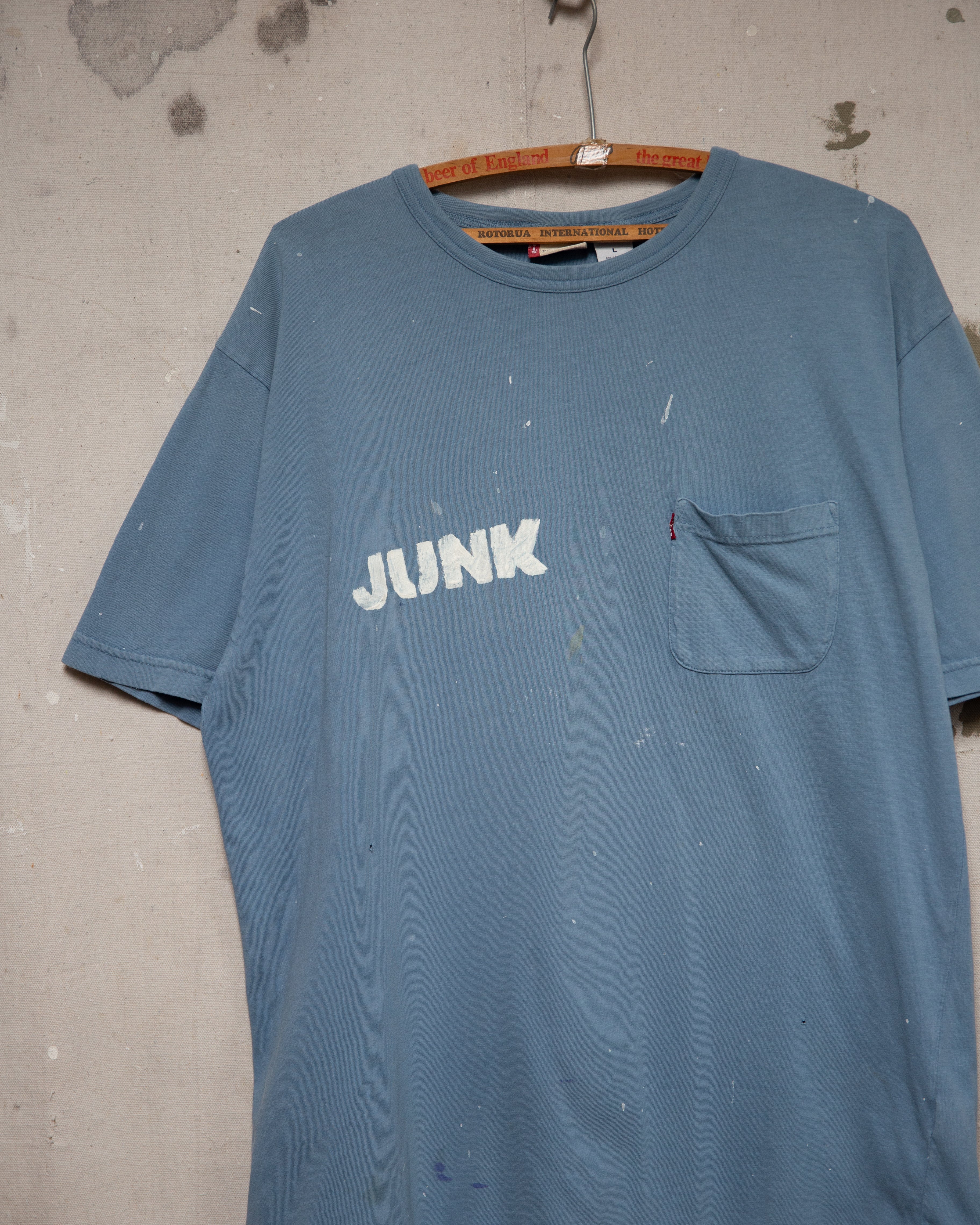 Junk Levis Pocket Tee - L