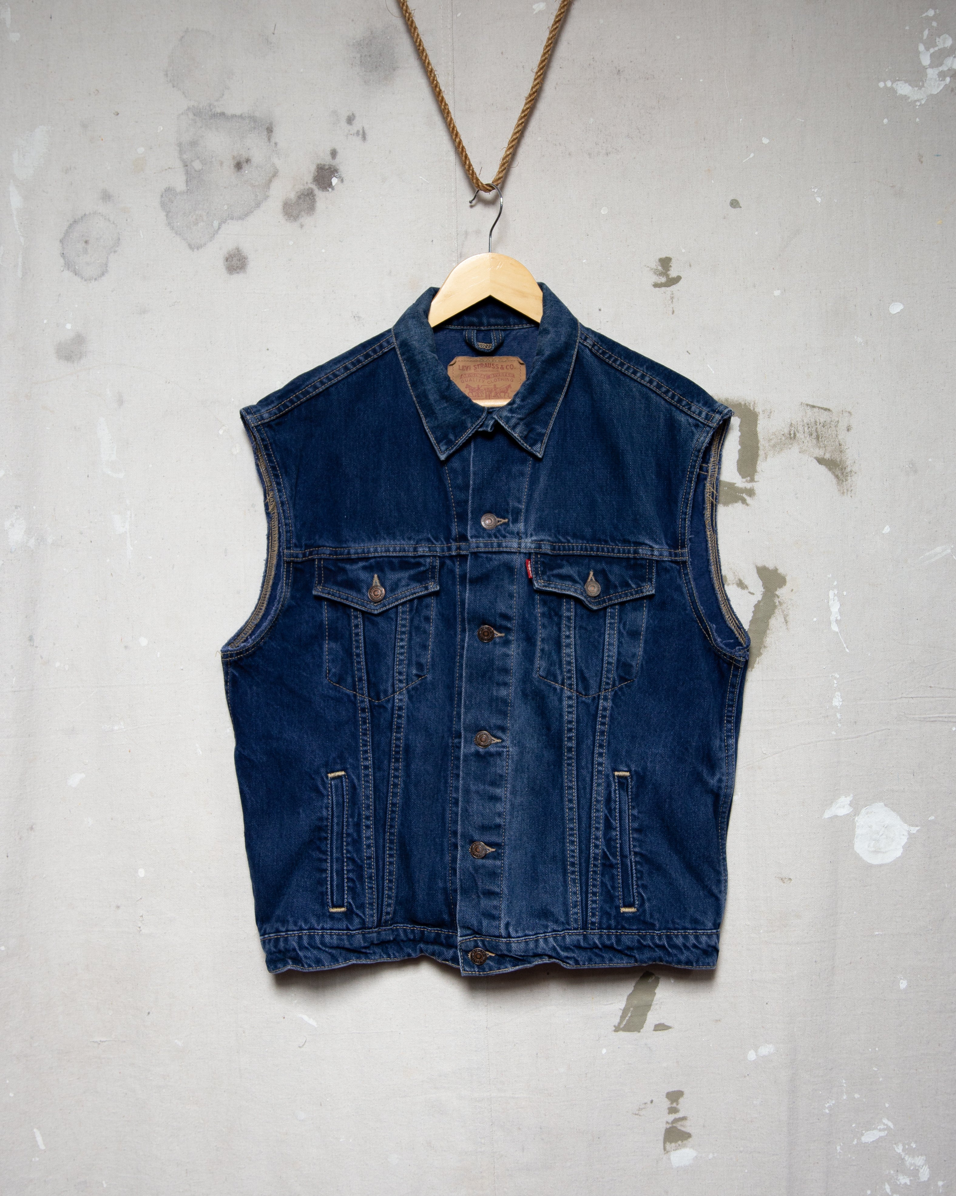 1990S Levis Cut Off Vest - M