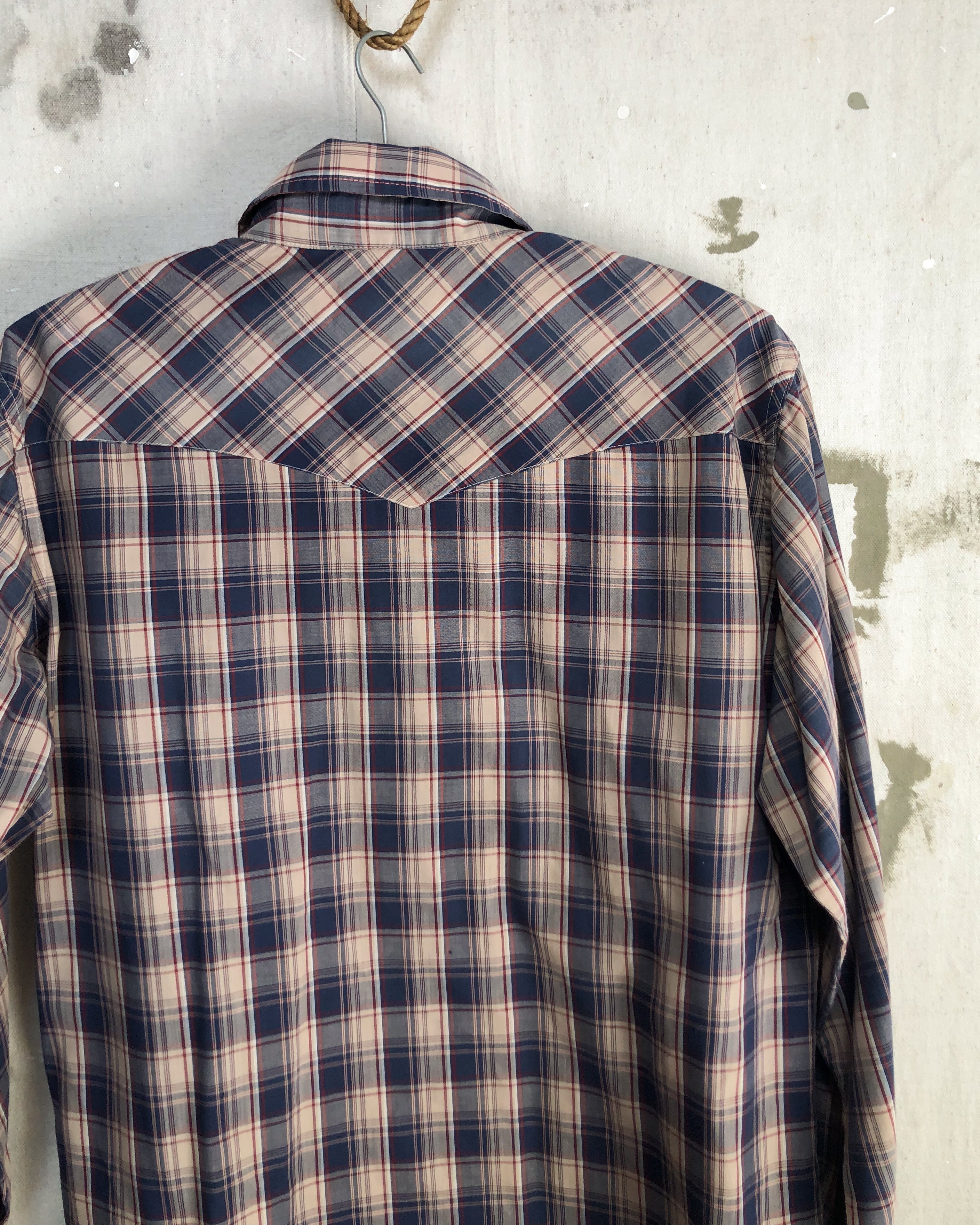 1980S NZ MAde Levis Pearl Snap Shirt - L