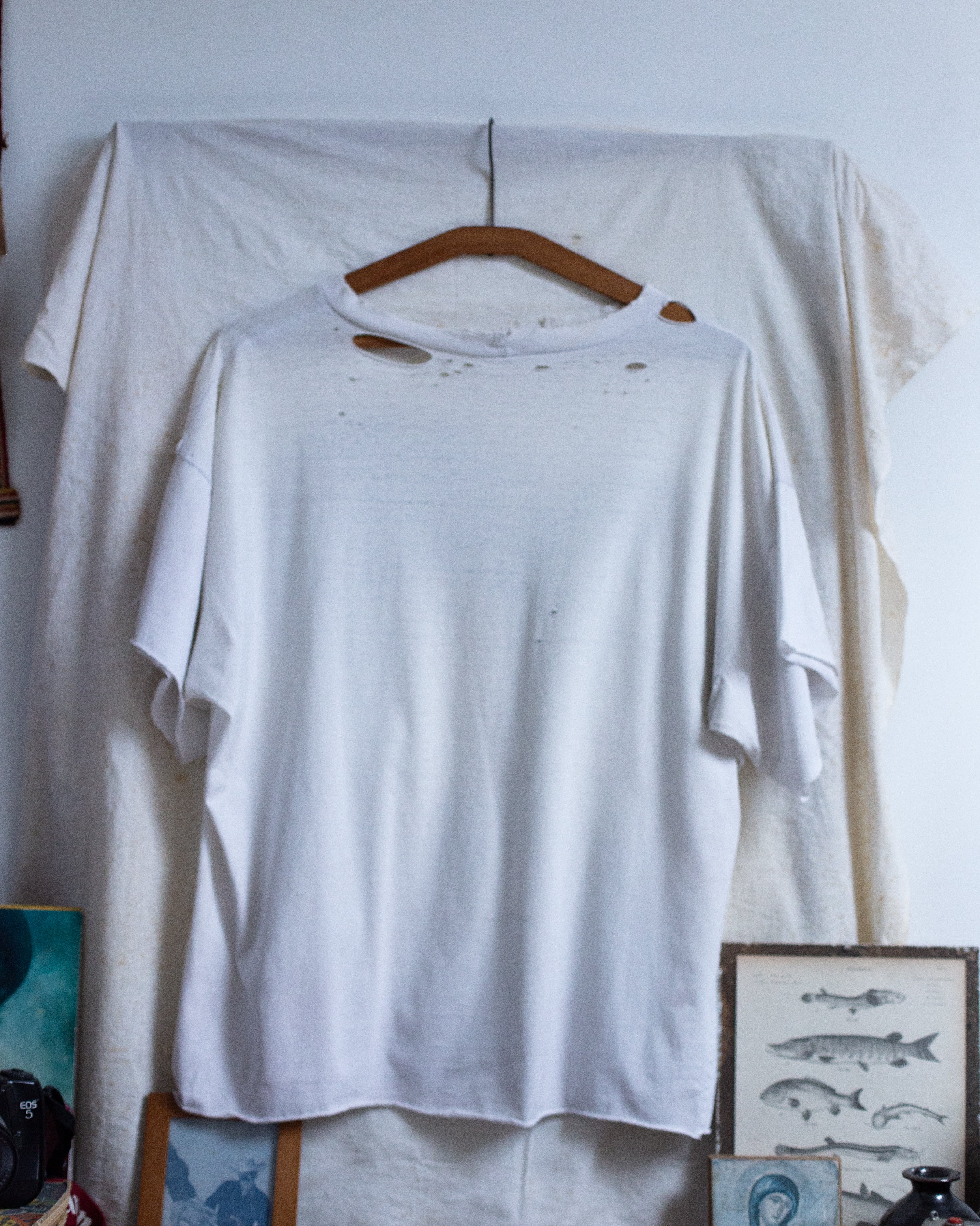 2000s Thrashed doors tee