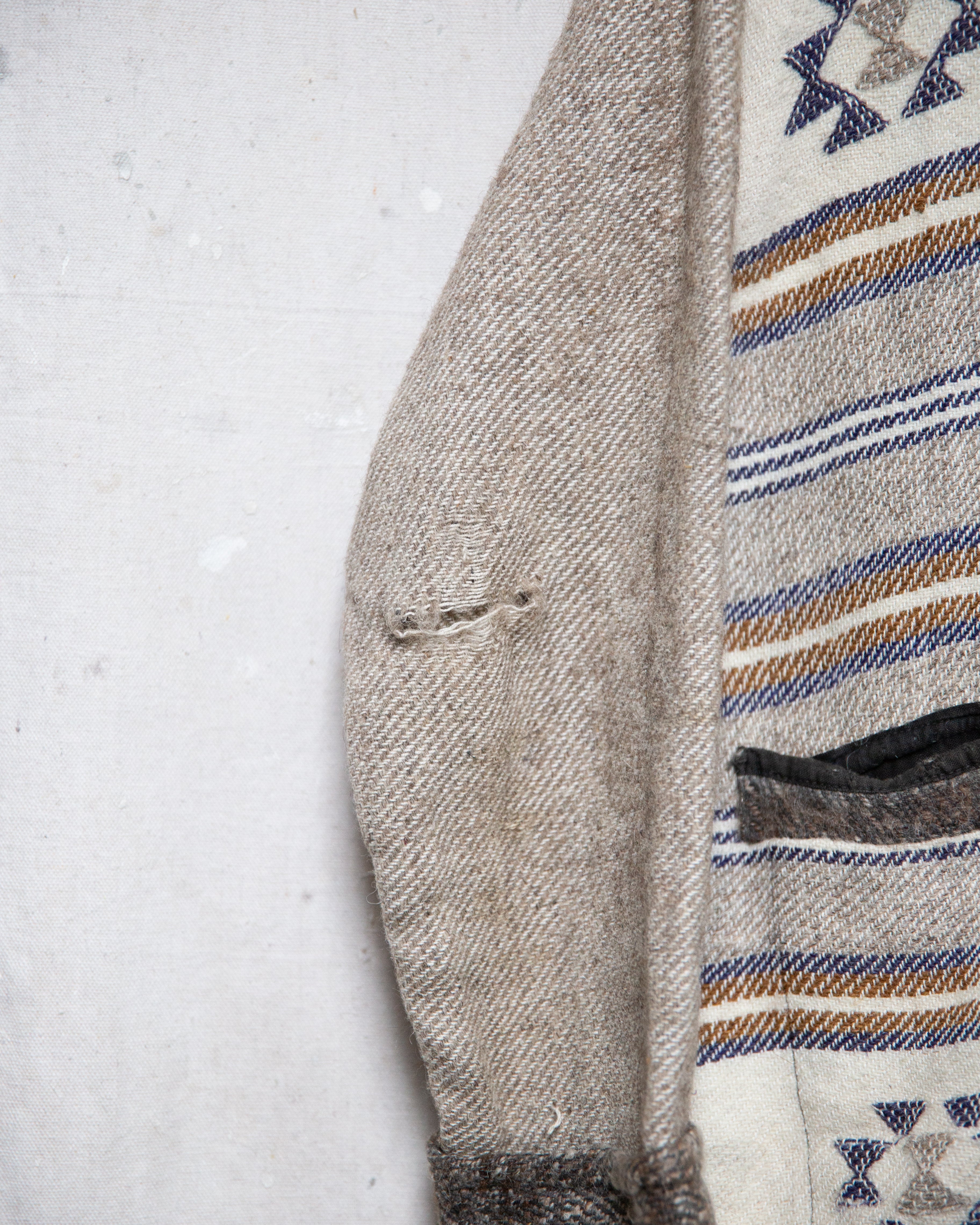 Thrashed Wool Aztec Pattern Jacket- M