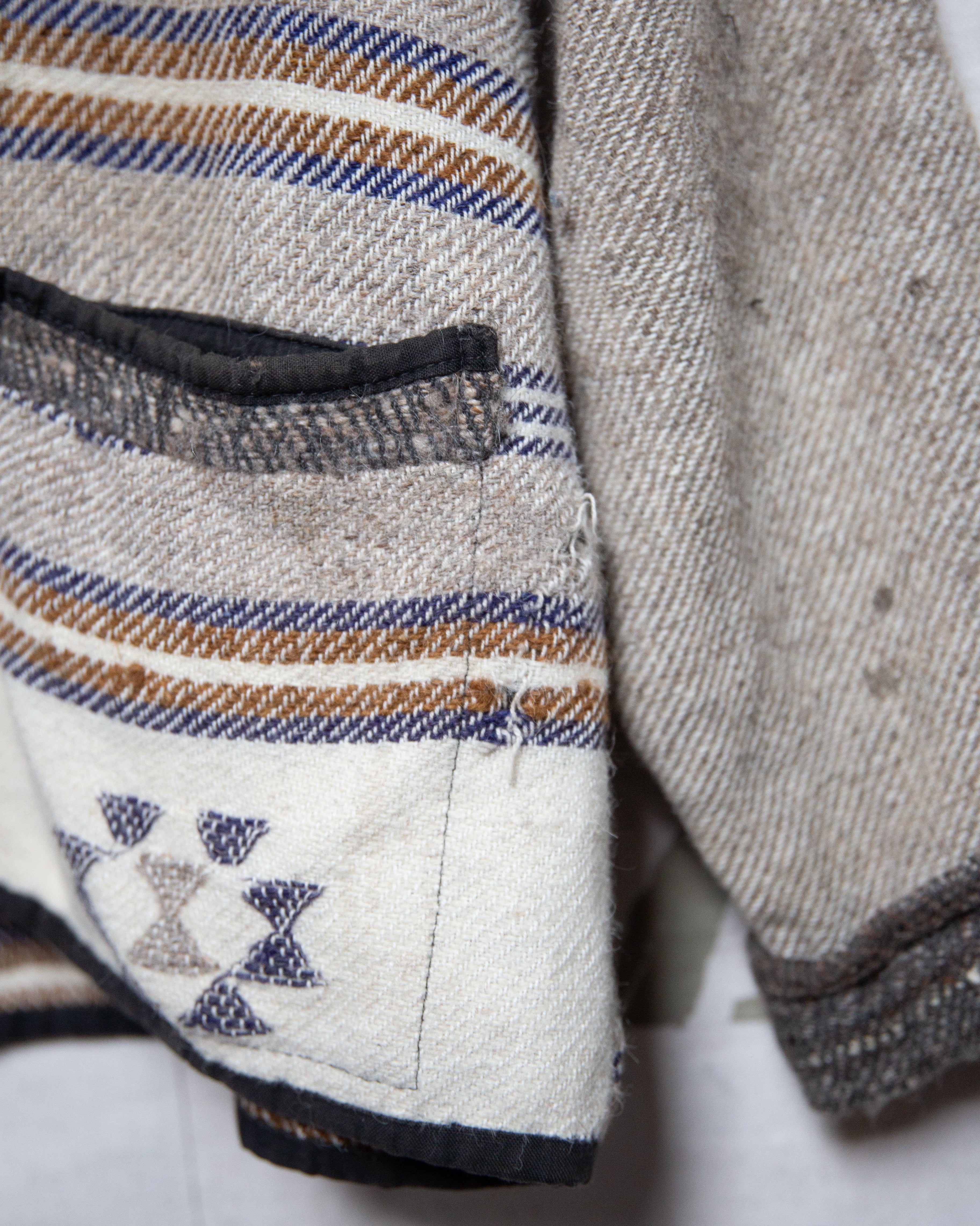 Thrashed Wool Aztec Pattern Jacket- M