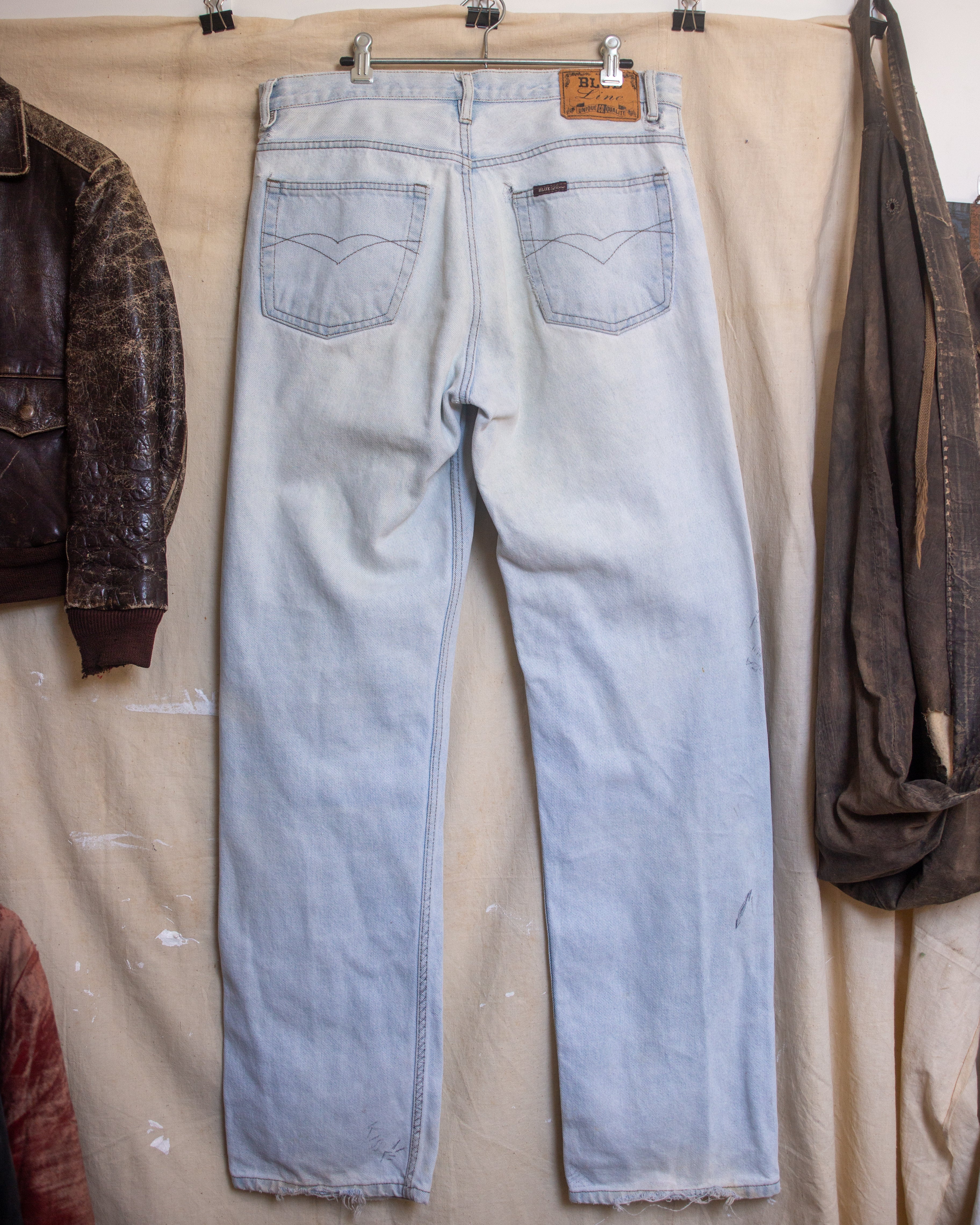 90S thrashed and drawn on jeans