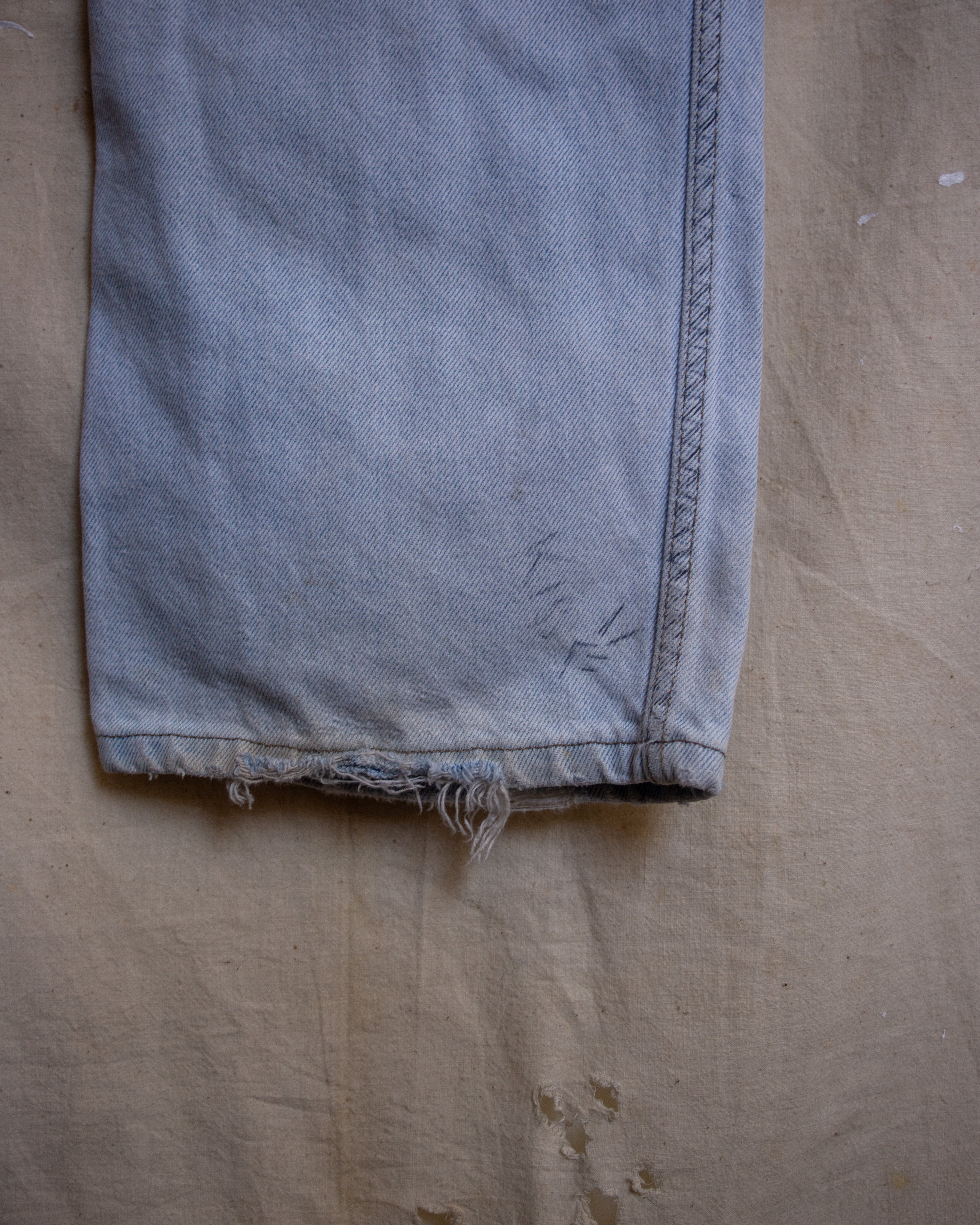 90S Thrashed Denim Size 33-34