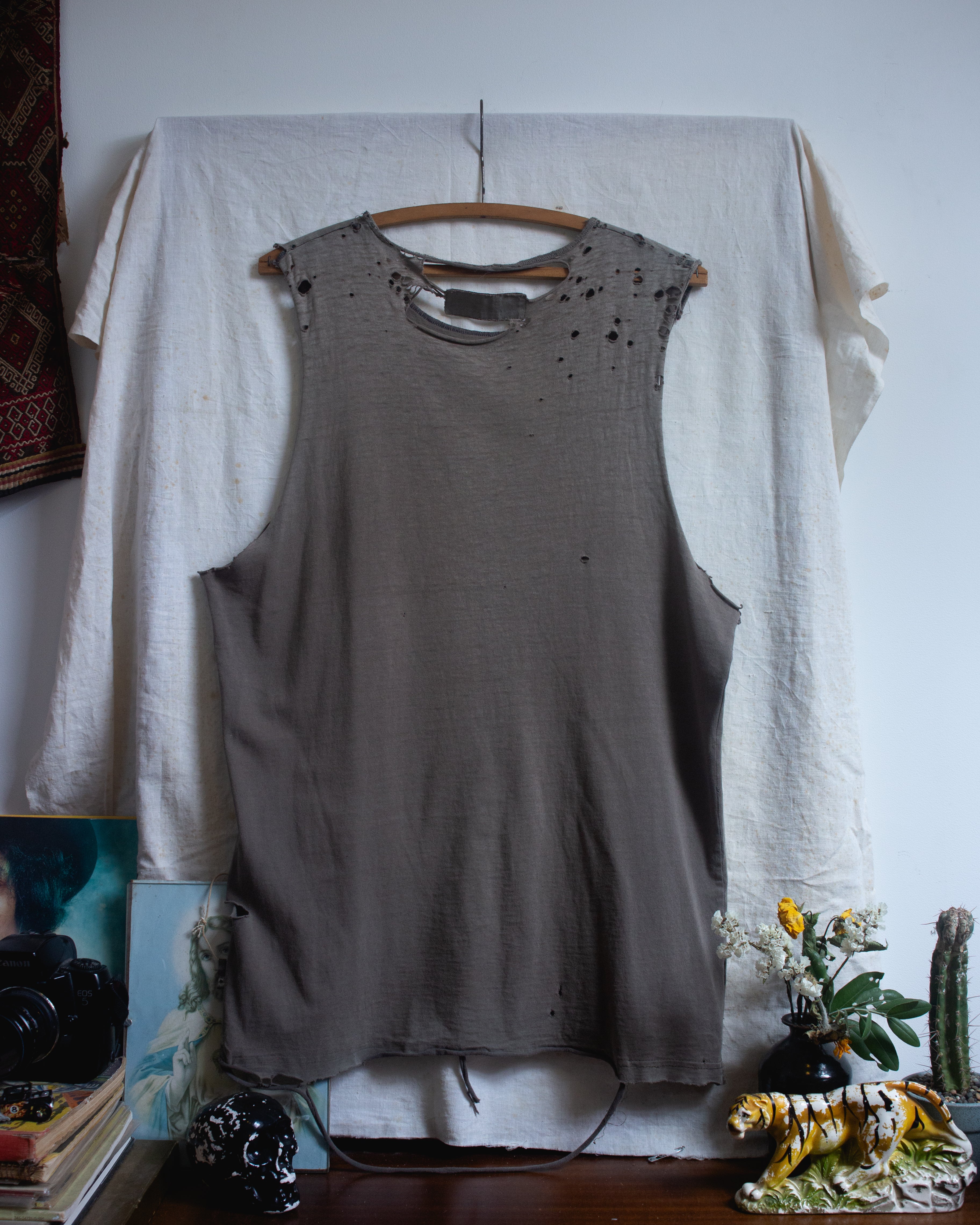 1990s Thrashed Mambo Tank Size L