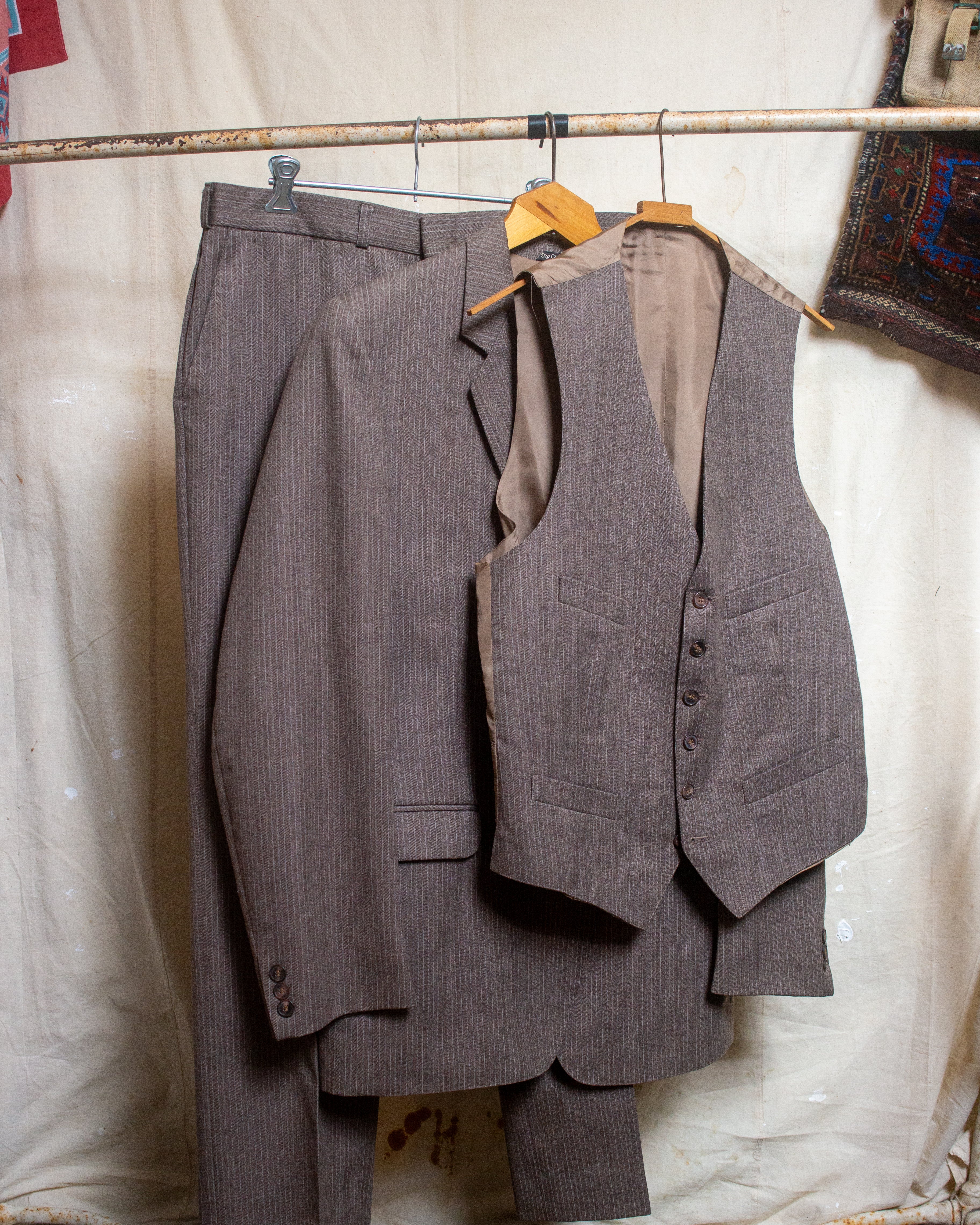 1970S thrashed Rembrandt 3 piece suit