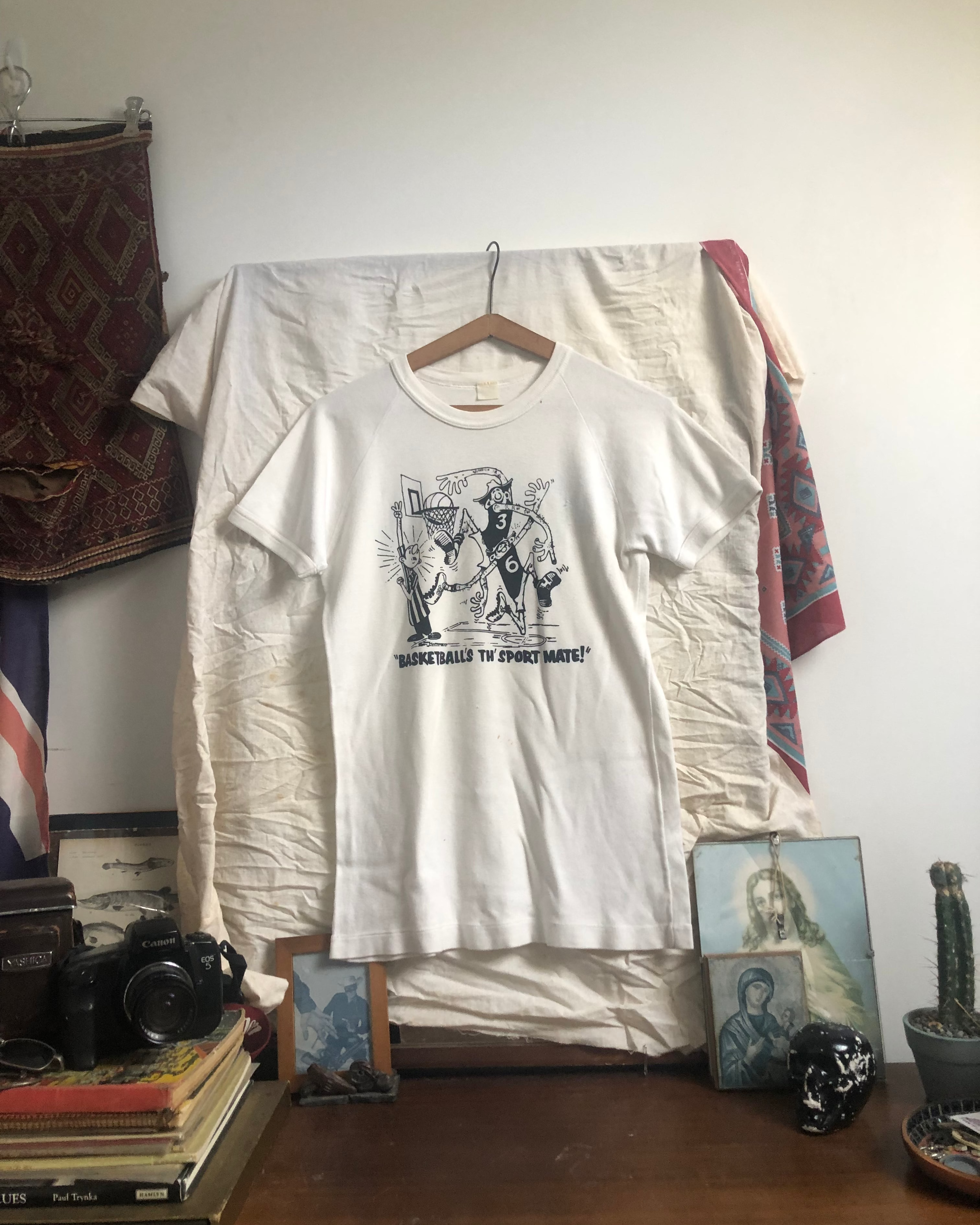 70s basketball ref tee