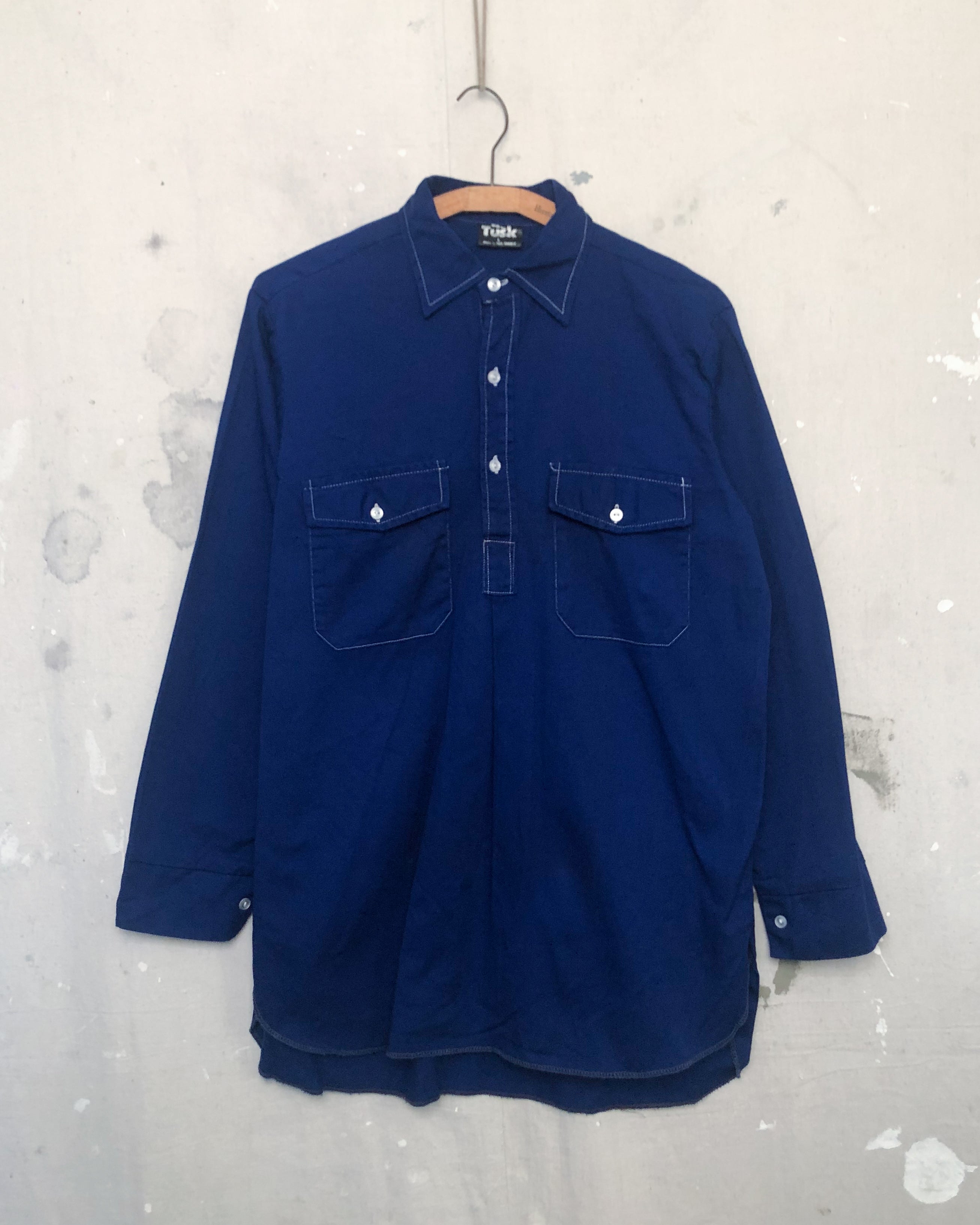 NZ Made Tusk Pull Over Shirt - L