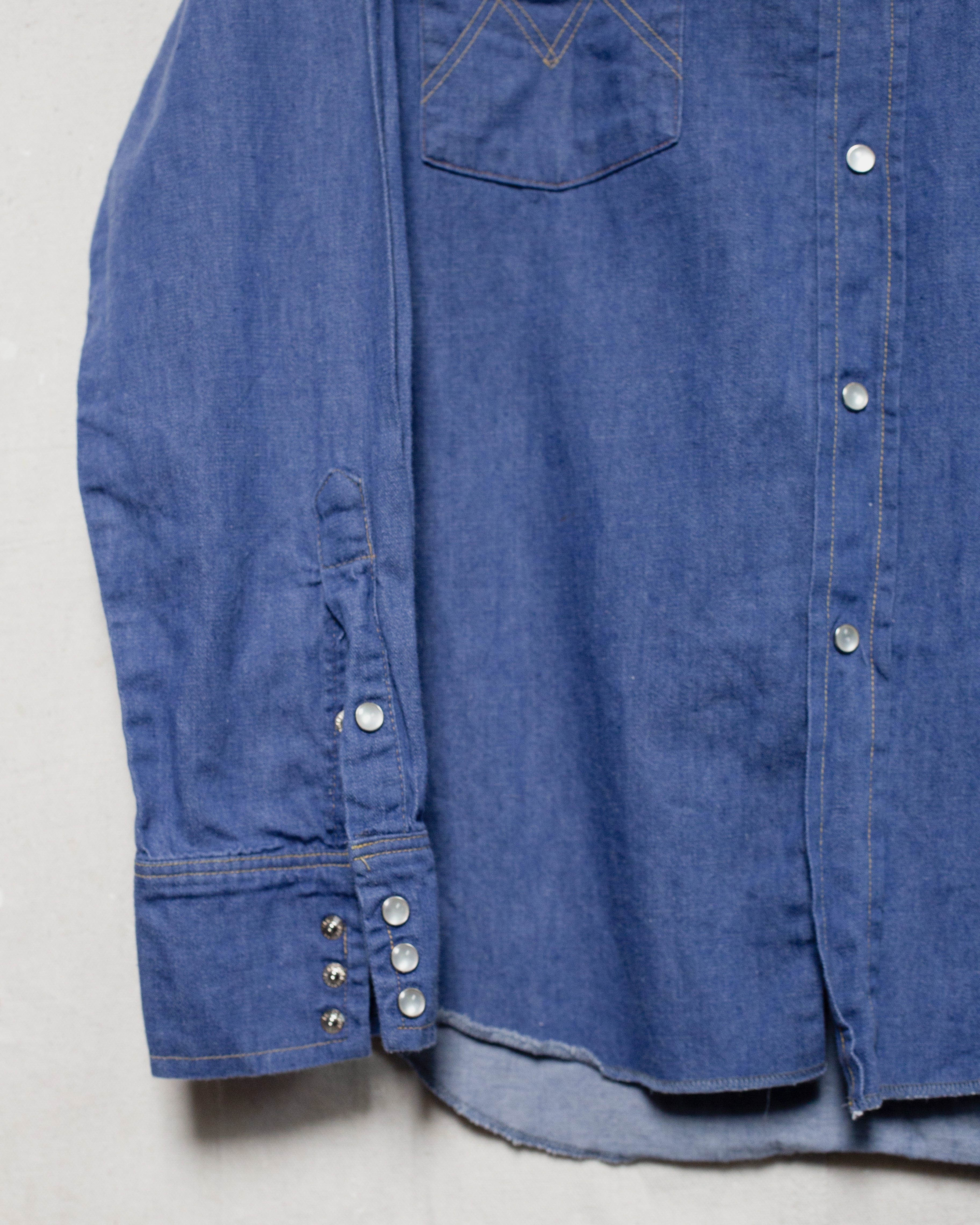 NZ Made Tusk Pearl Snap Shirt - L