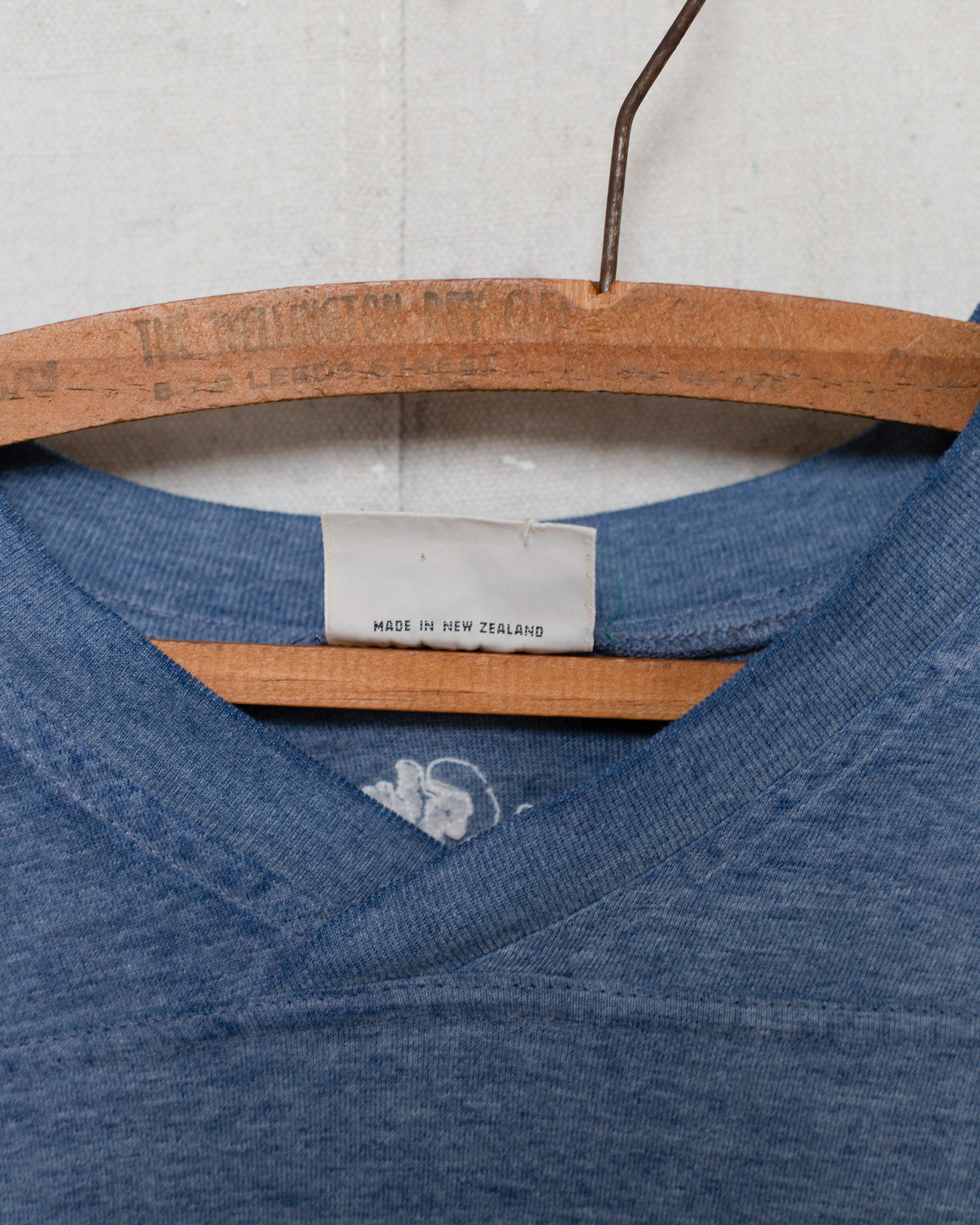 1980S NZ Made Faded Levis Tee - M