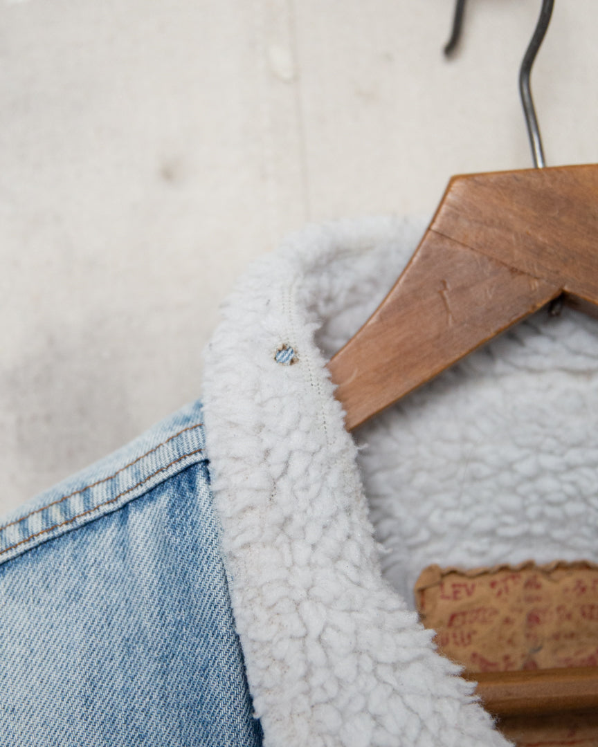1980S/90S NZ Made Levis Sherpa Lined Denim Jacket - M