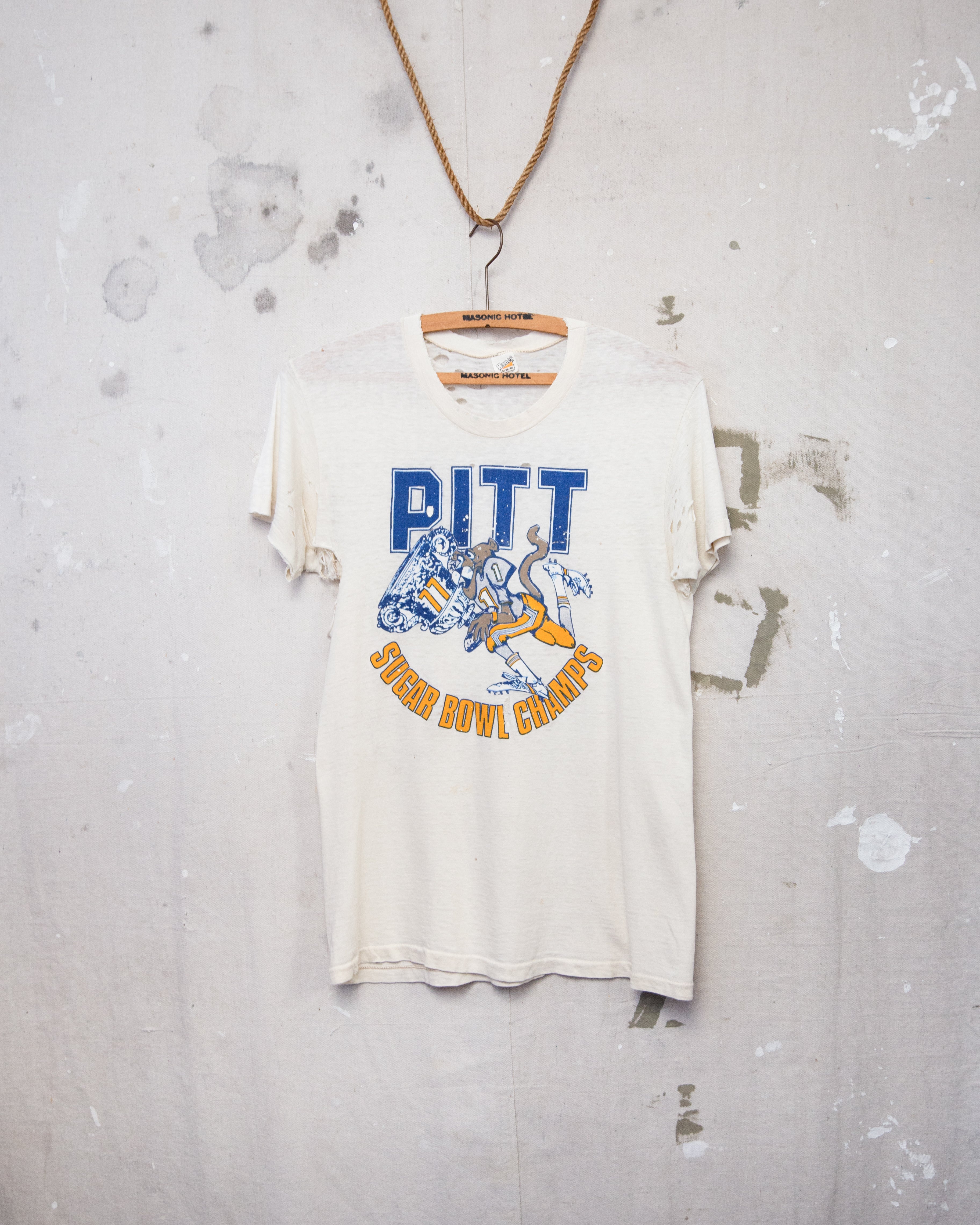 Thrashed 1970S Pitt Sugar Bowl Tee - M
