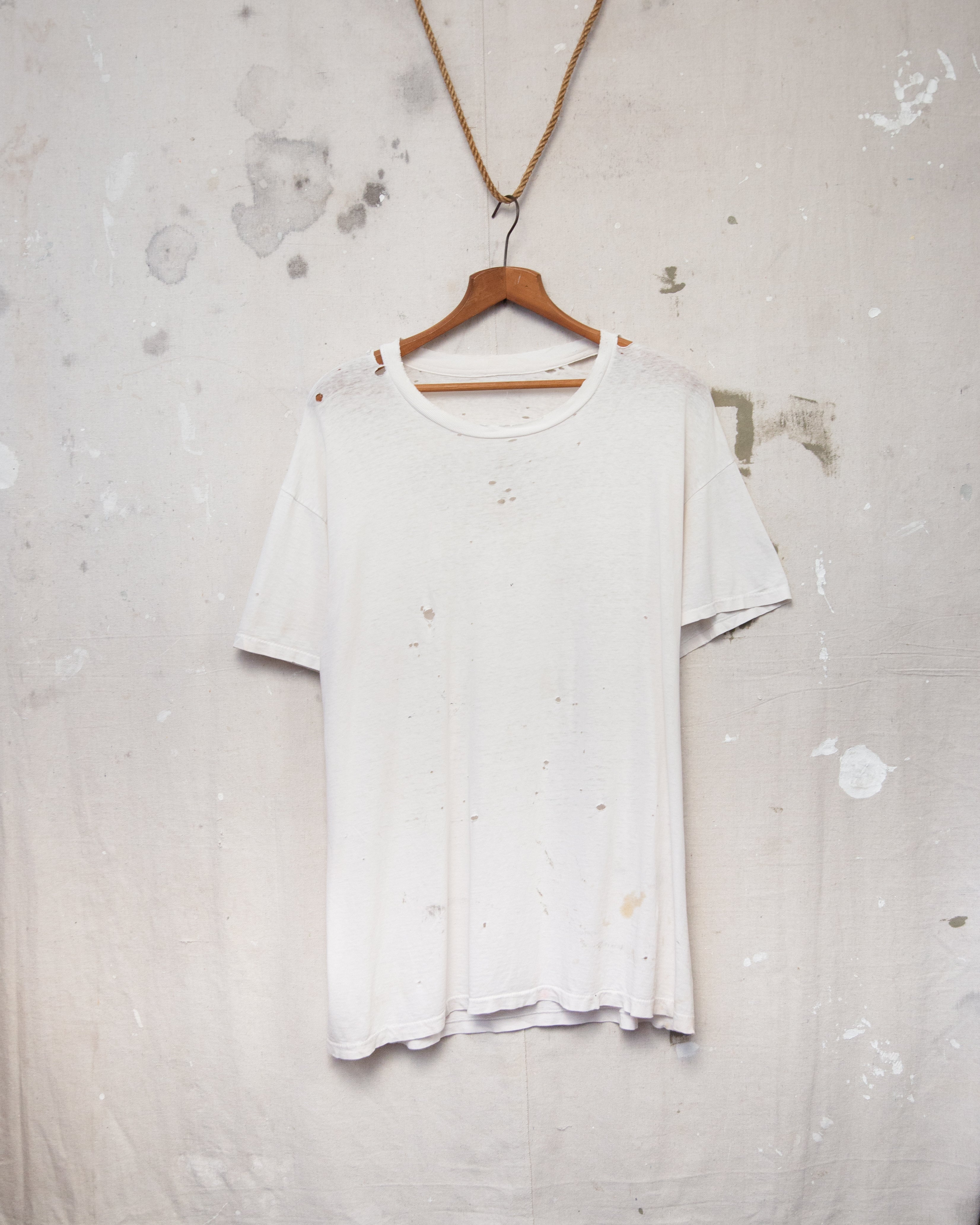 Thrashed Single Stitch Blank Tee - L